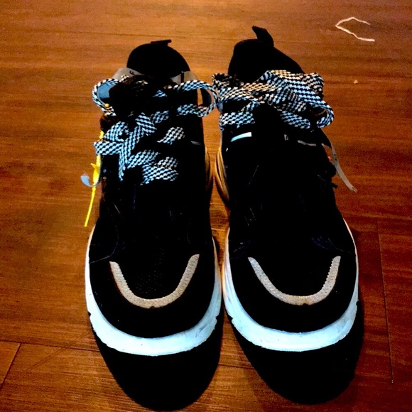 CLF - Picture 2 of 2